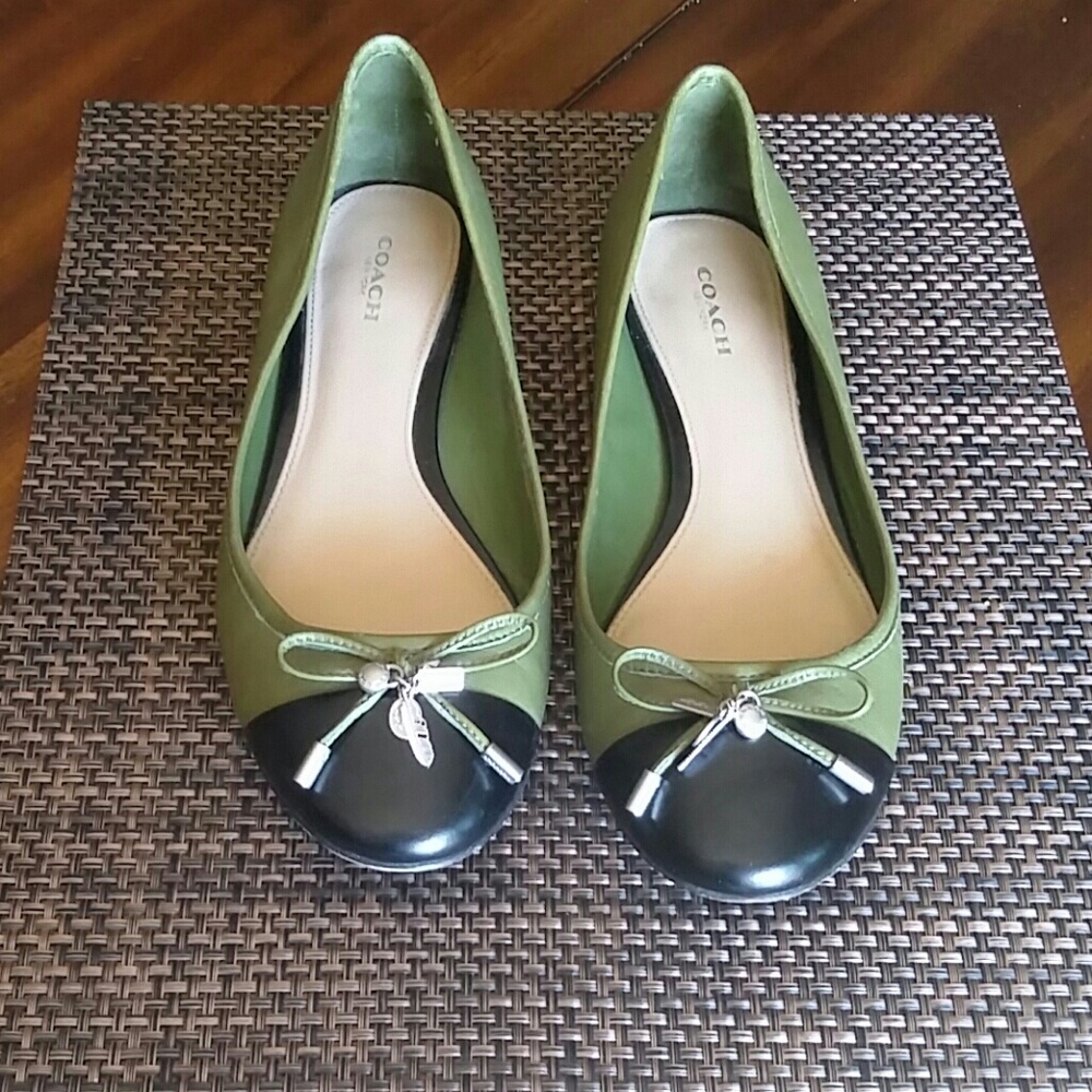Coach adorable tassel flats